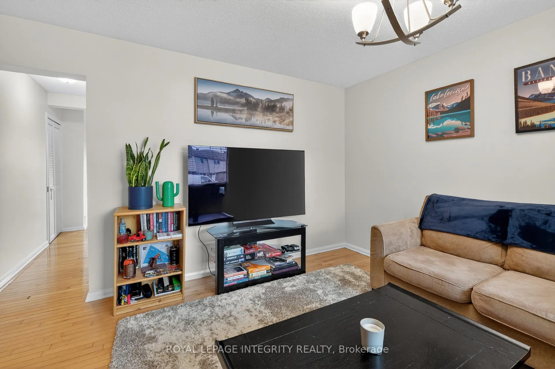 Photo 11 of Unit 51, 1379 Perez Crescent, Ottawa, Carson Grove — HOMEH