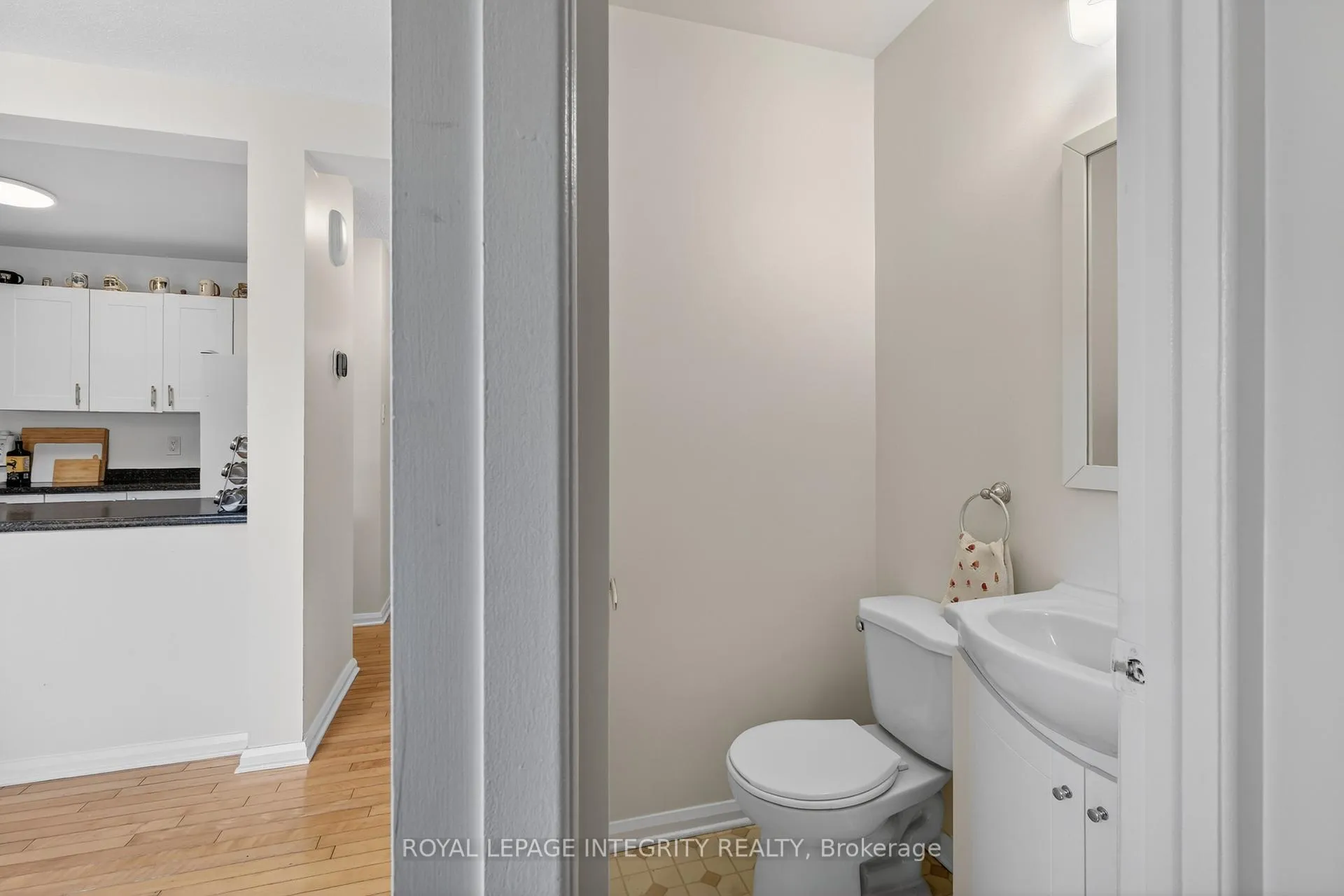 Photo 20 of Unit 51, 1379 Perez Crescent, Ottawa, Carson Grove — HOMEH