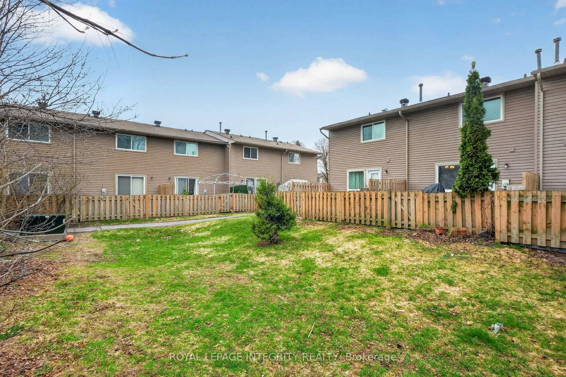 Photo 42 of Unit 51, 1379 Perez Crescent, Ottawa, Carson Grove — HOMEH