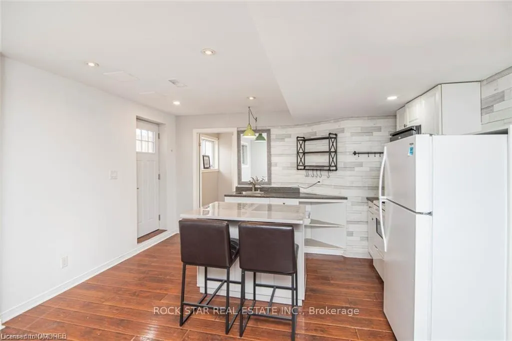 Photo 4 of Unit Lower, 14 Ormonde Avenue, St. Catharines, Facer — HOMEH
