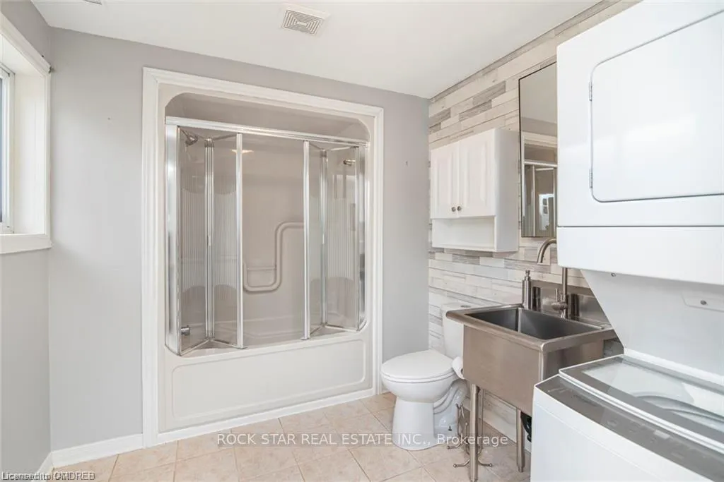 Photo 12 of Unit Lower, 14 Ormonde Avenue, St. Catharines, Facer — HOMEH
