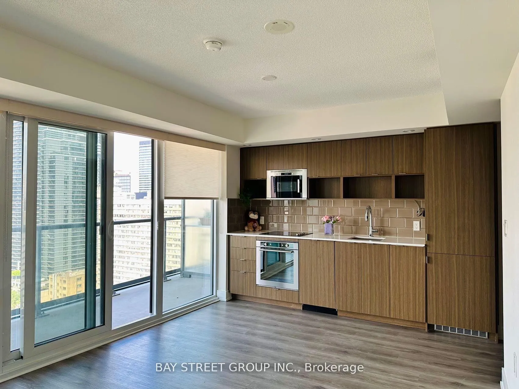 Photo 5 of Unit 2001, 89 Mcgill Street, Toronto, Church-Yonge Corridor — HOMEH