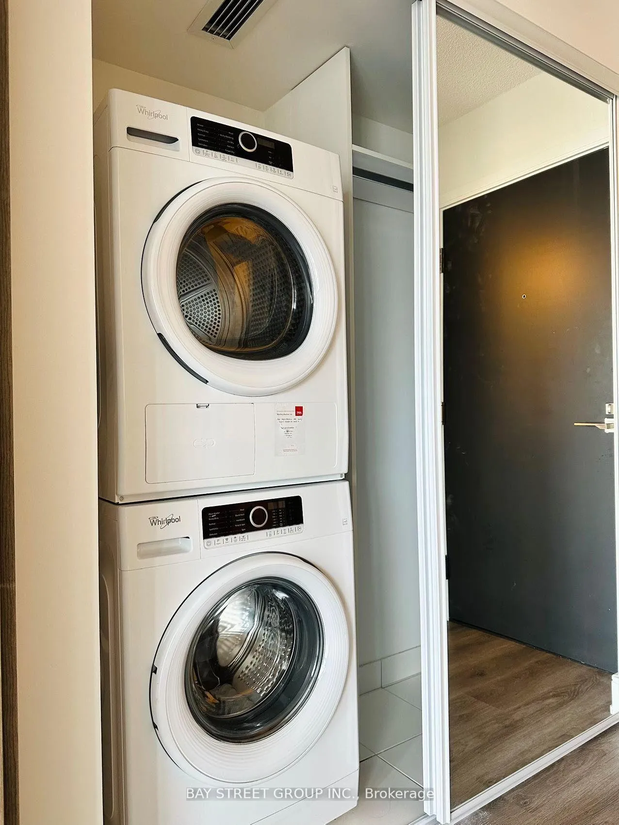 Photo 7 of Unit 2001, 89 Mcgill Street, Toronto, Church-Yonge Corridor — HOMEH