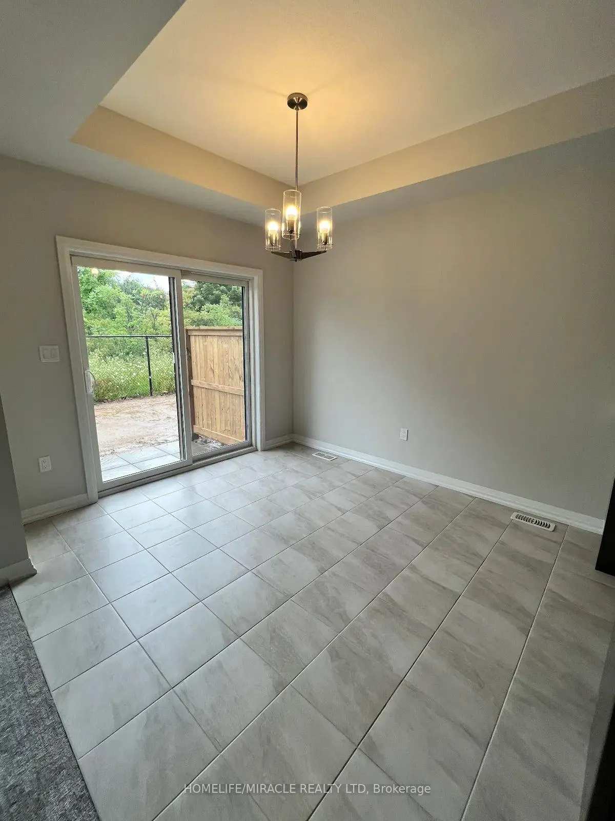 Photo 4 of Unit 76, 4552 Portage Road, Niagara Falls, Cherrywood — HOMEH