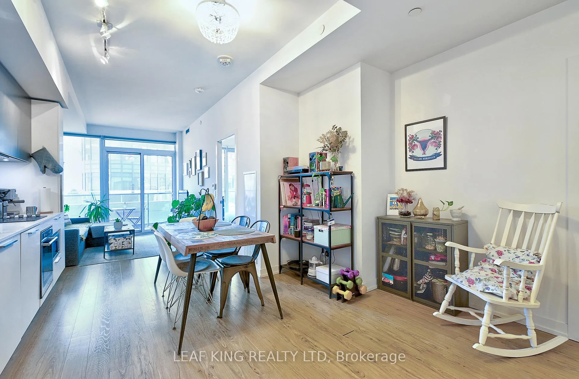 Photo 7 of Unit 902, 85 Wood Street, Toronto, Church-Yonge Corridor — HOMEH