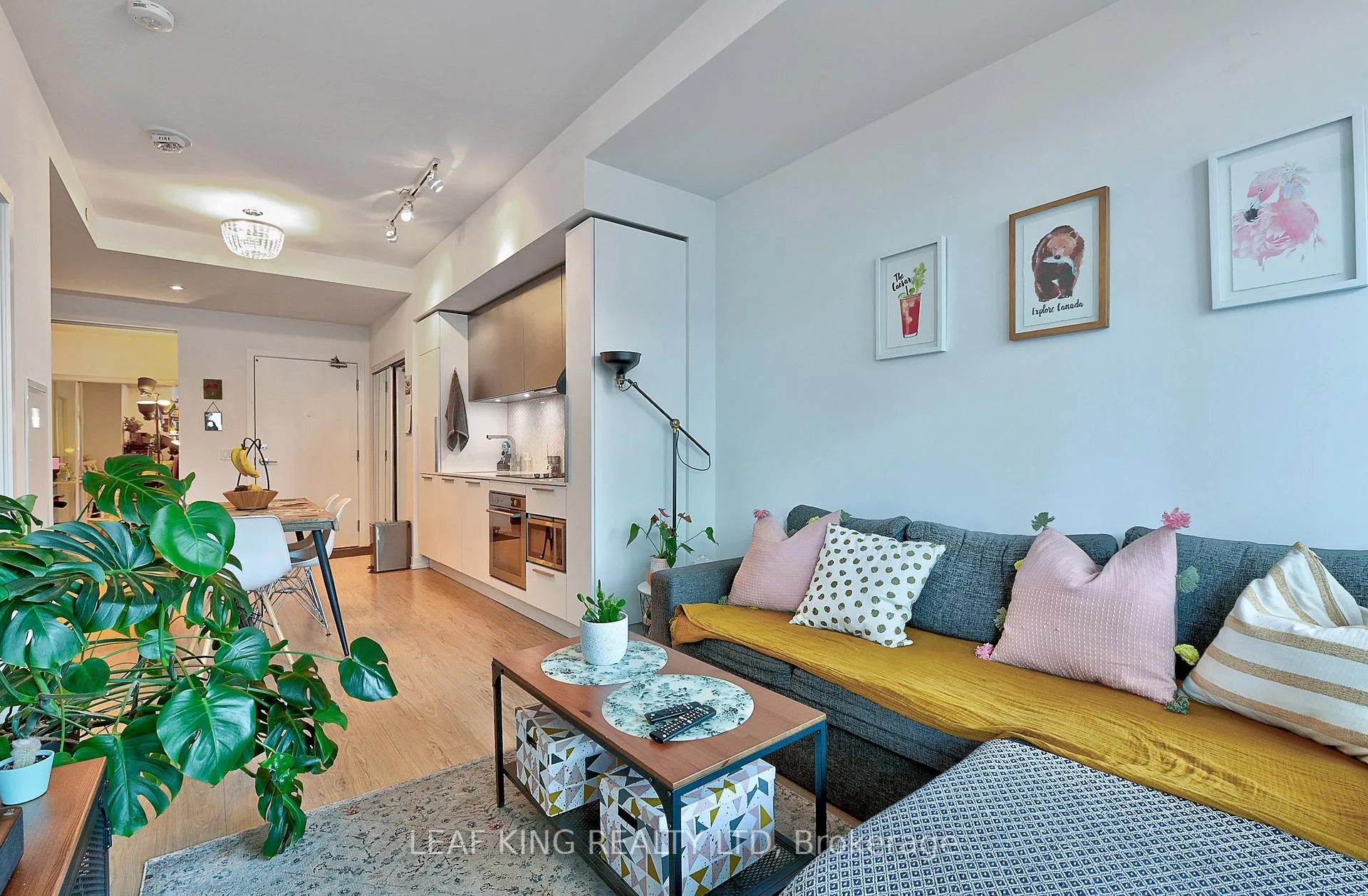 Photo 14 of Unit 902, 85 Wood Street, Toronto, Church-Yonge Corridor — HOMEH