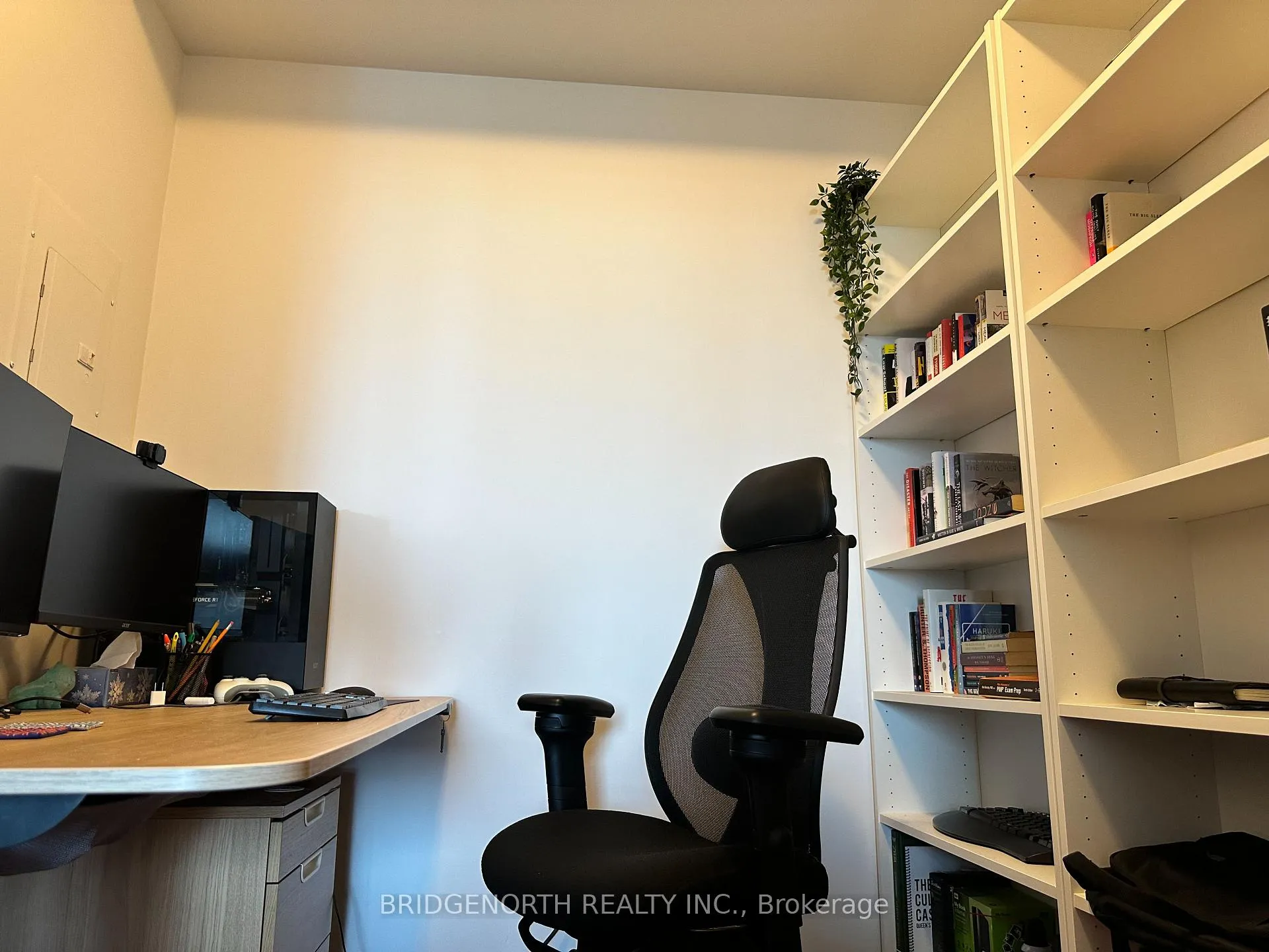 Photo 7 of Unit 1726, 460 Adelaide Street E, Toronto, Moss Park — HOMEH