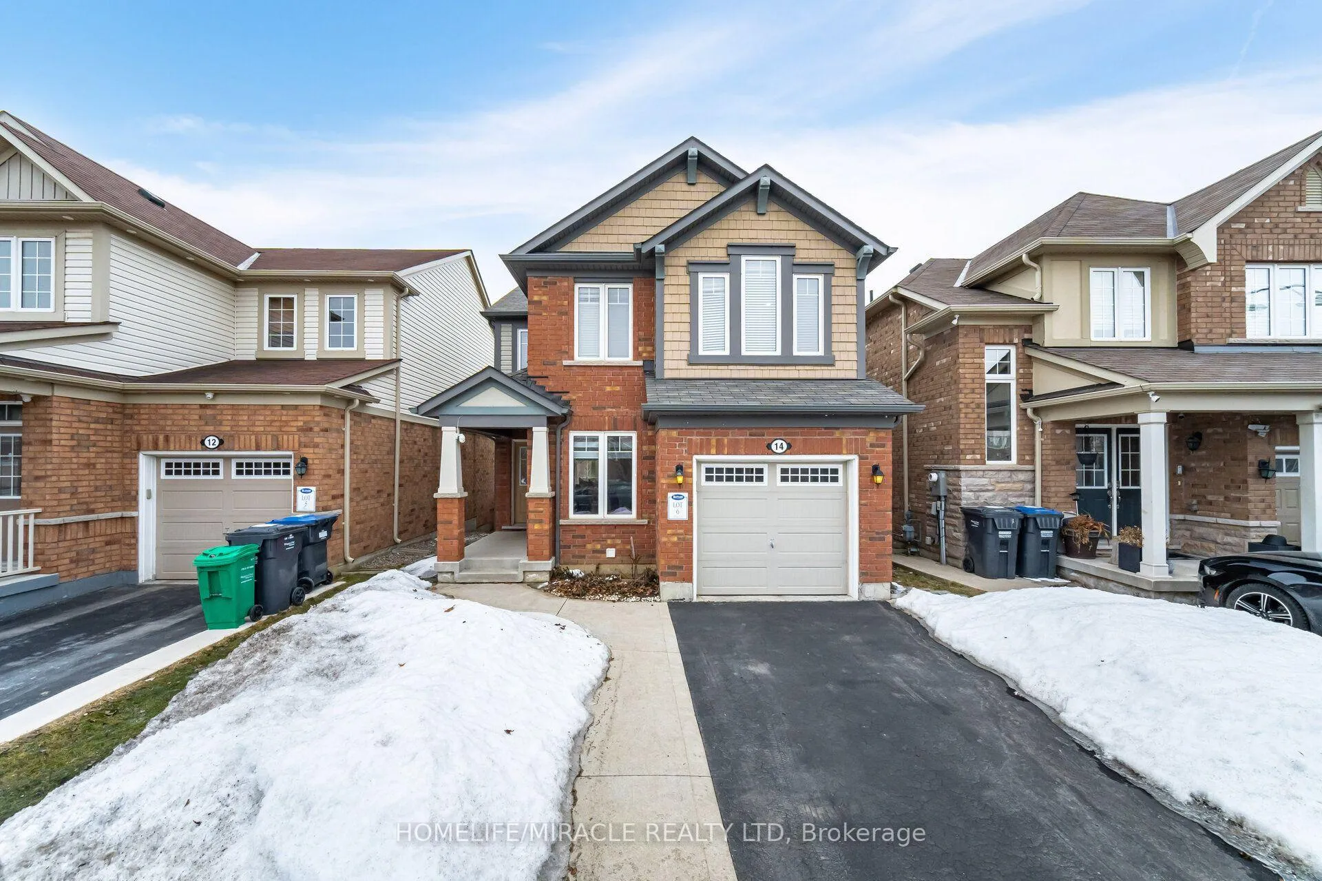 Photo 2 of 14 Robert Parkinson Drive, Brampton, Northwest Brampton — HOMEH