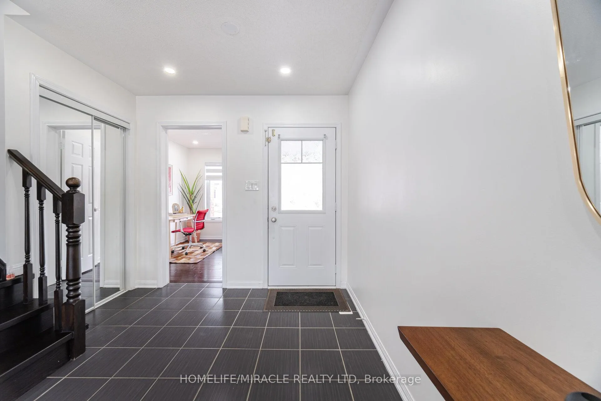 Photo 5 of 14 Robert Parkinson Drive, Brampton, Northwest Brampton — HOMEH