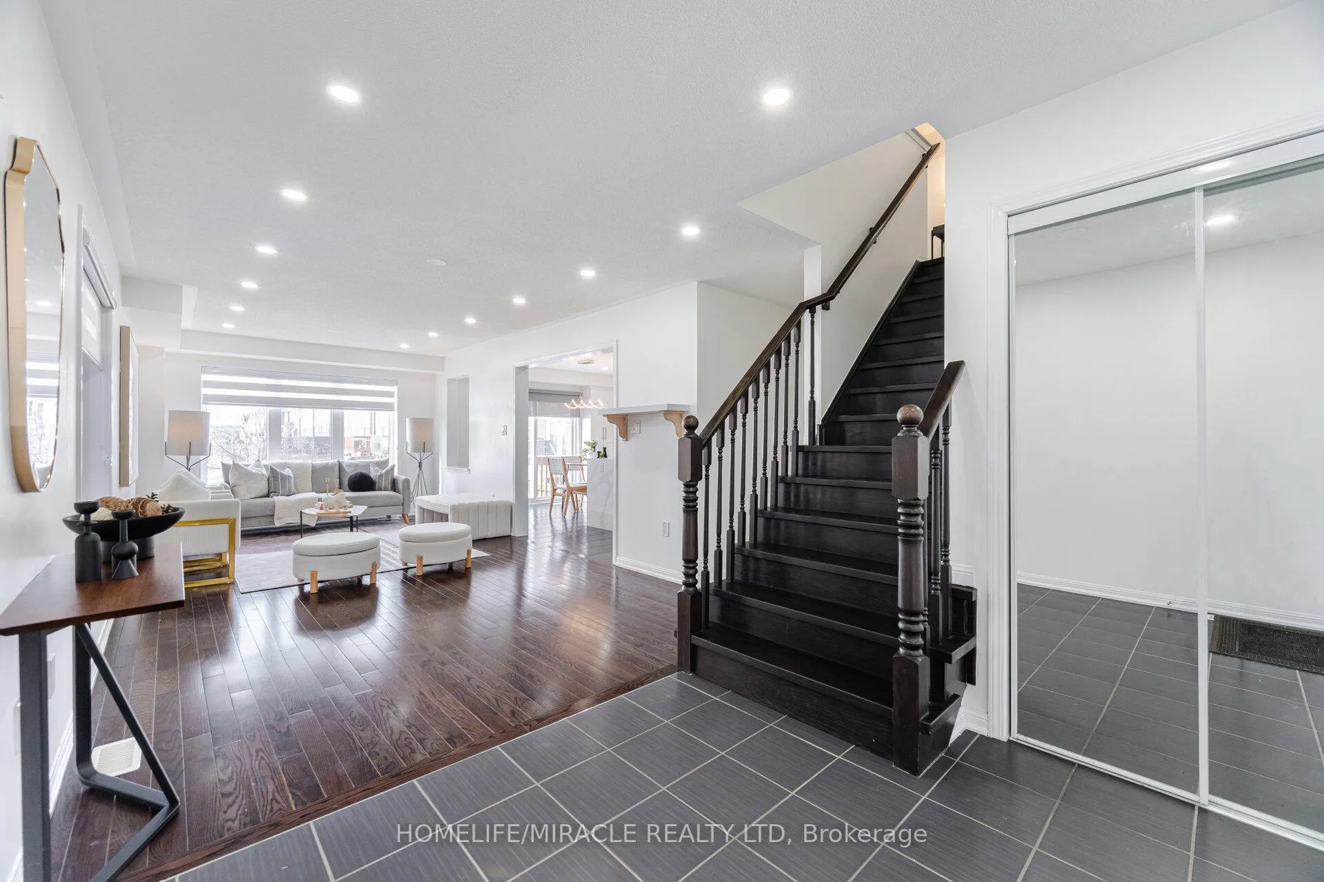 Photo 6 of 14 Robert Parkinson Drive, Brampton, Northwest Brampton — HOMEH