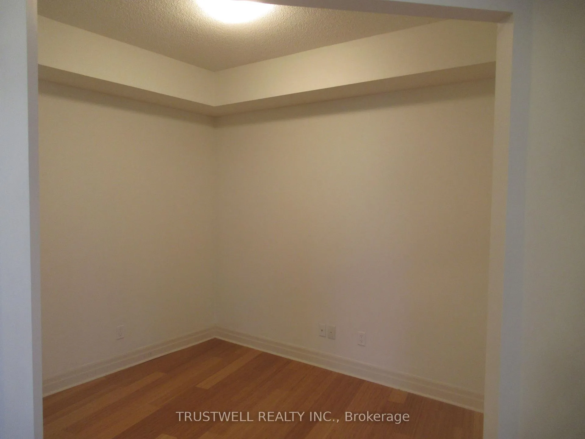 Photo 12 of Unit 407, 8130 Birchmount Road, Markham, Unionville — HOMEH