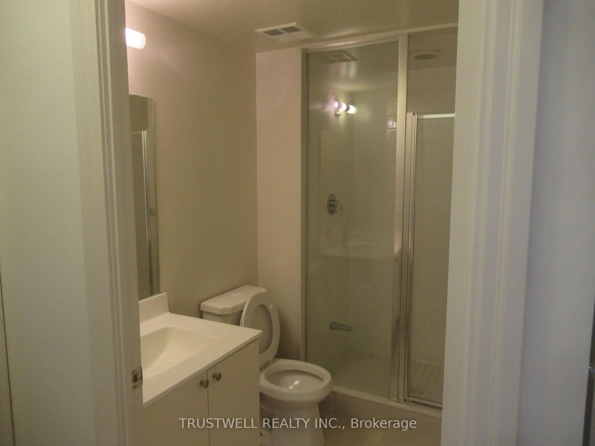 Photo 13 of Unit 407, 8130 Birchmount Road, Markham, Unionville — HOMEH