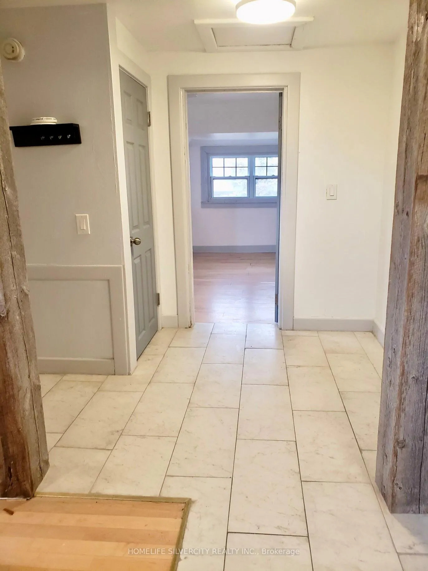 Photo 4 of 147 Holton Avenue S, Hamilton, St. Clair — HOMEH