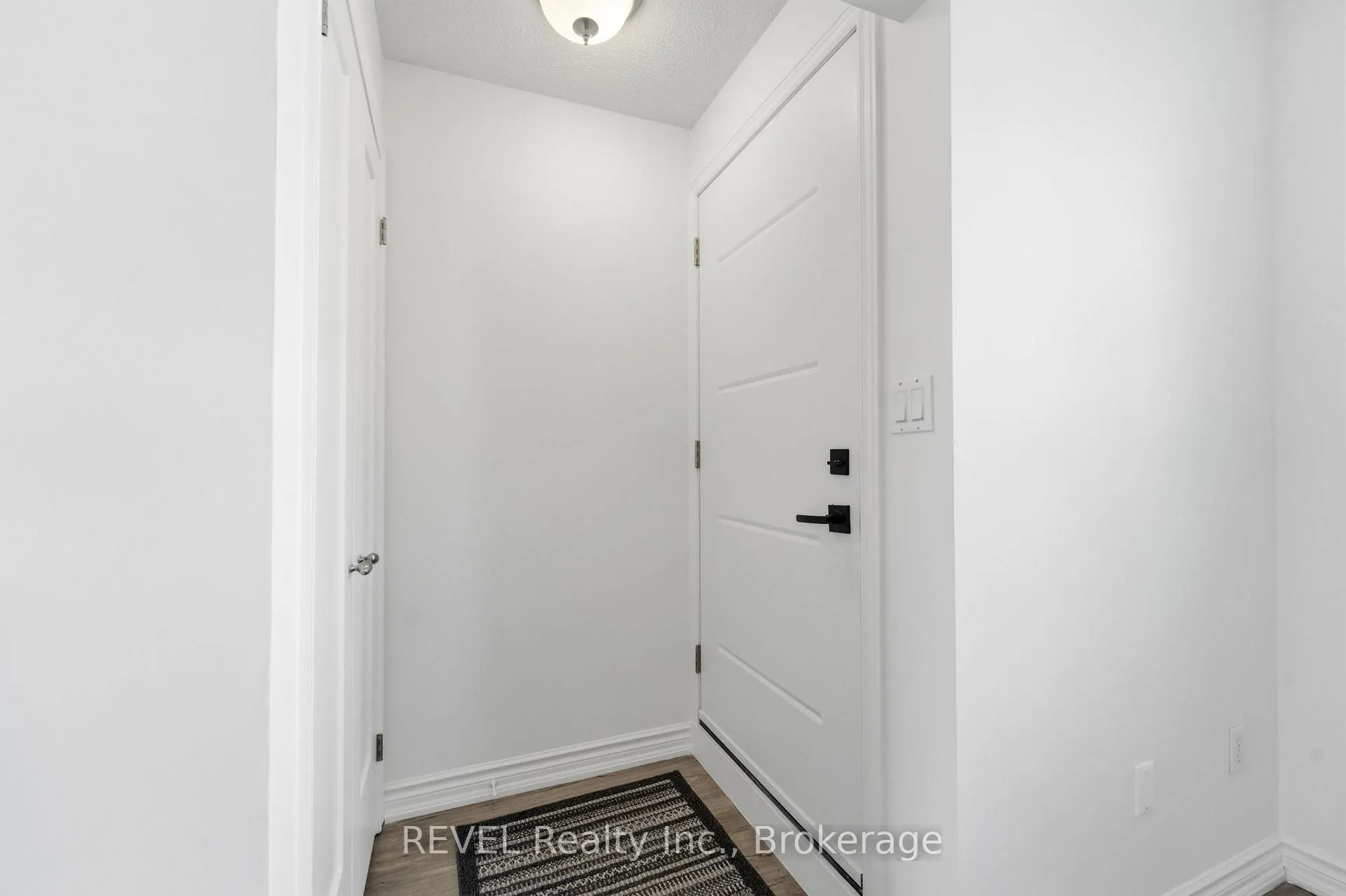 Photo 5 of Unit 10, 226 Vansickle Road, St. Catharines, Rykert/Vansickle — HOMEH