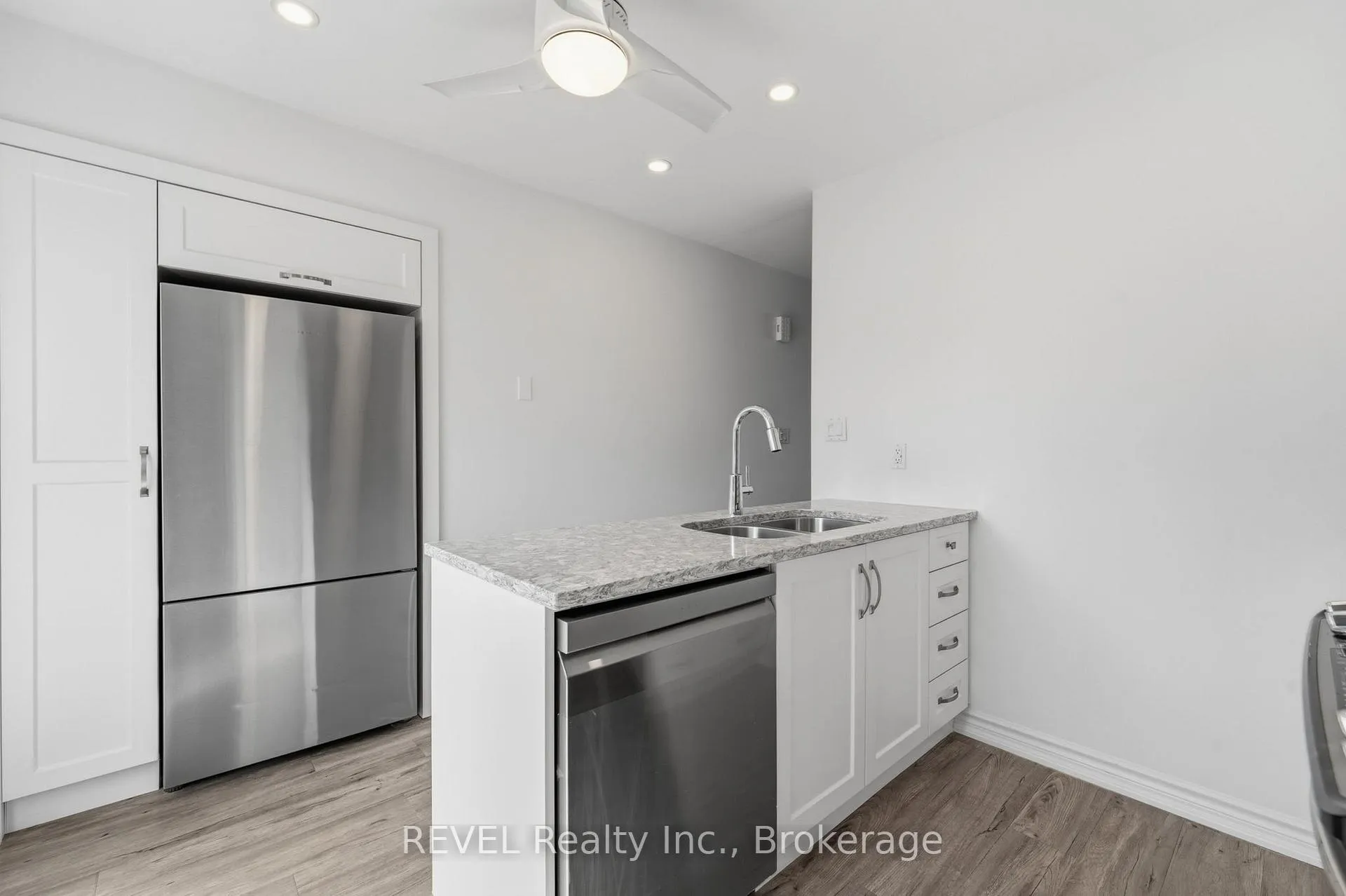 Photo 15 of Unit 10, 226 Vansickle Road, St. Catharines, Rykert/Vansickle — HOMEH