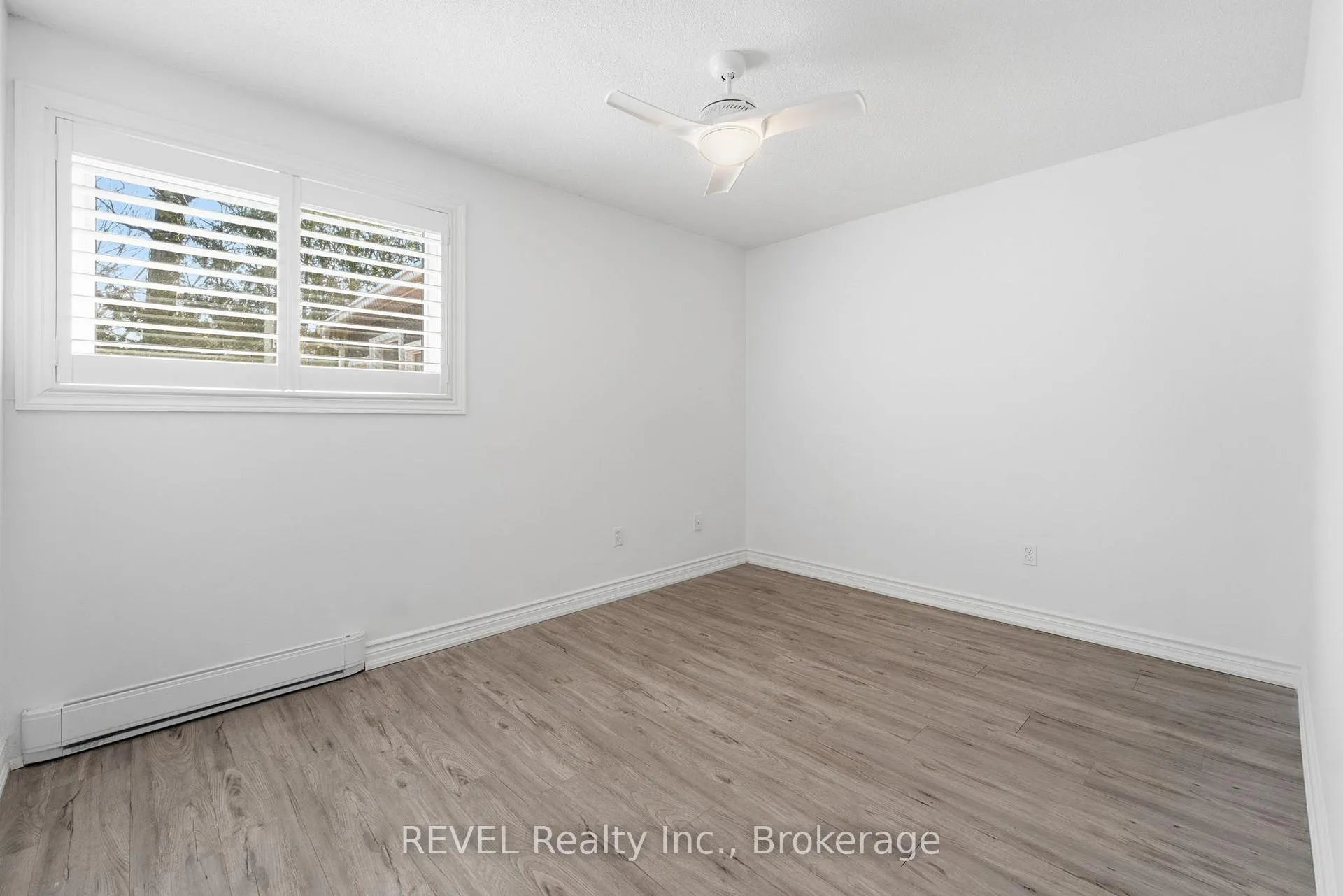 Photo 18 of Unit 10, 226 Vansickle Road, St. Catharines, Rykert/Vansickle — HOMEH