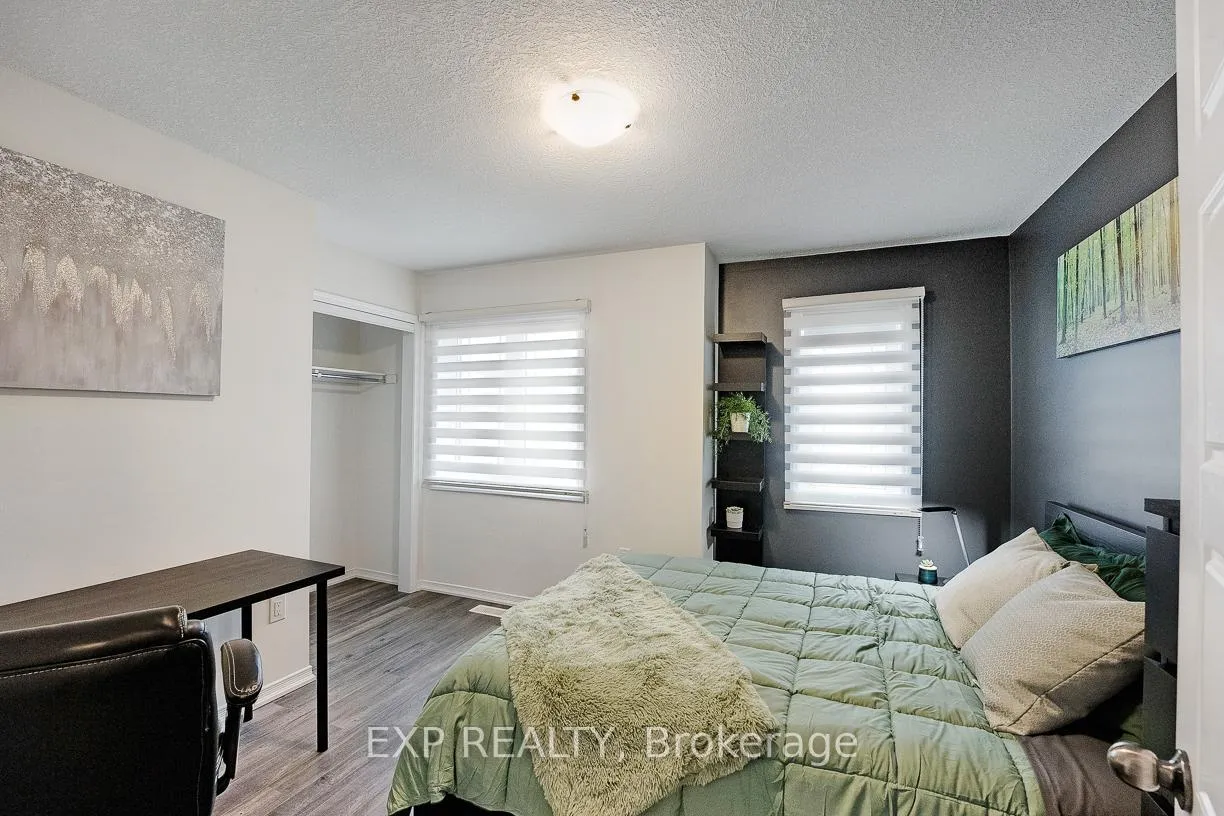 Photo 18 of 7737 Hackberry Trail, Niagara Falls, Brown — HOMEH