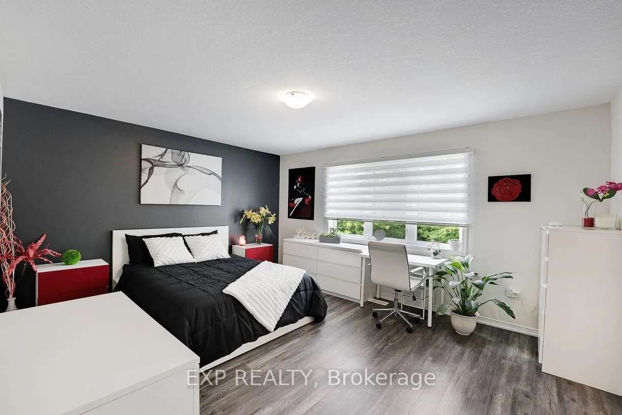 Photo 22 of 7737 Hackberry Trail, Niagara Falls, Brown — HOMEH