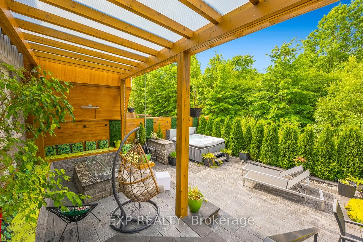 Photo 37 of 7737 Hackberry Trail, Niagara Falls, Brown — HOMEH