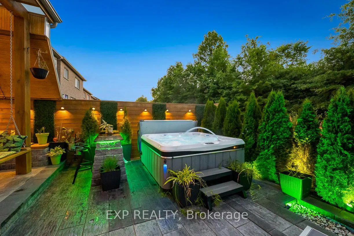 Photo 39 of 7737 Hackberry Trail, Niagara Falls, Brown — HOMEH