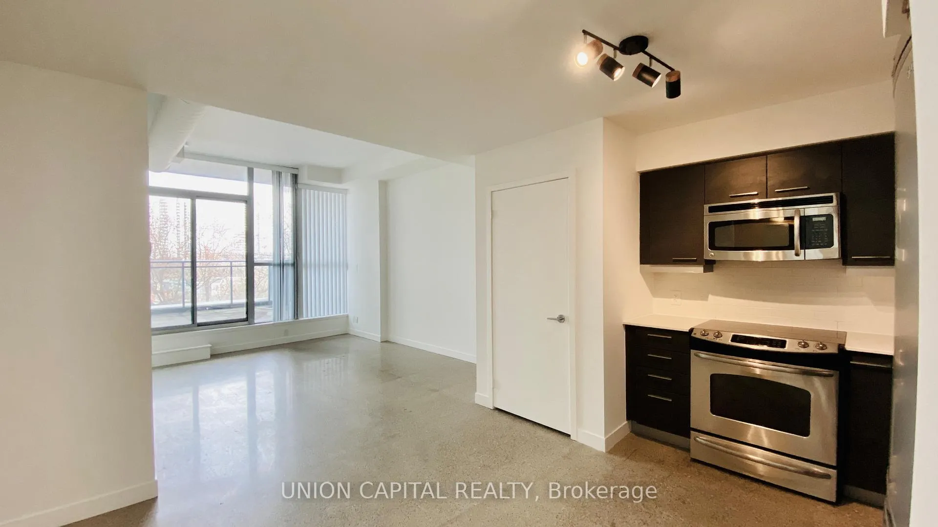 Photo 2 of Unit 607, 510 King Street E, Toronto, Moss Park — HOMEH