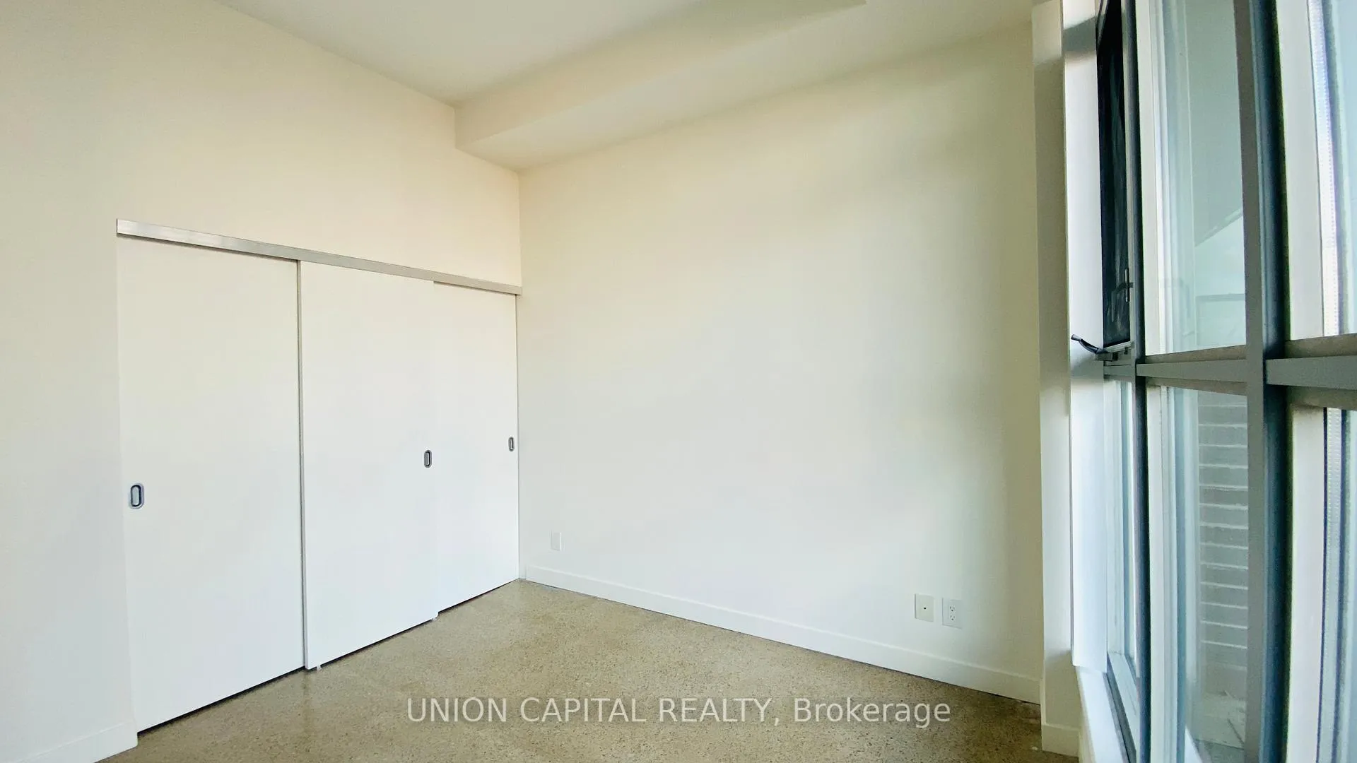 Photo 5 of Unit 607, 510 King Street E, Toronto, Moss Park — HOMEH