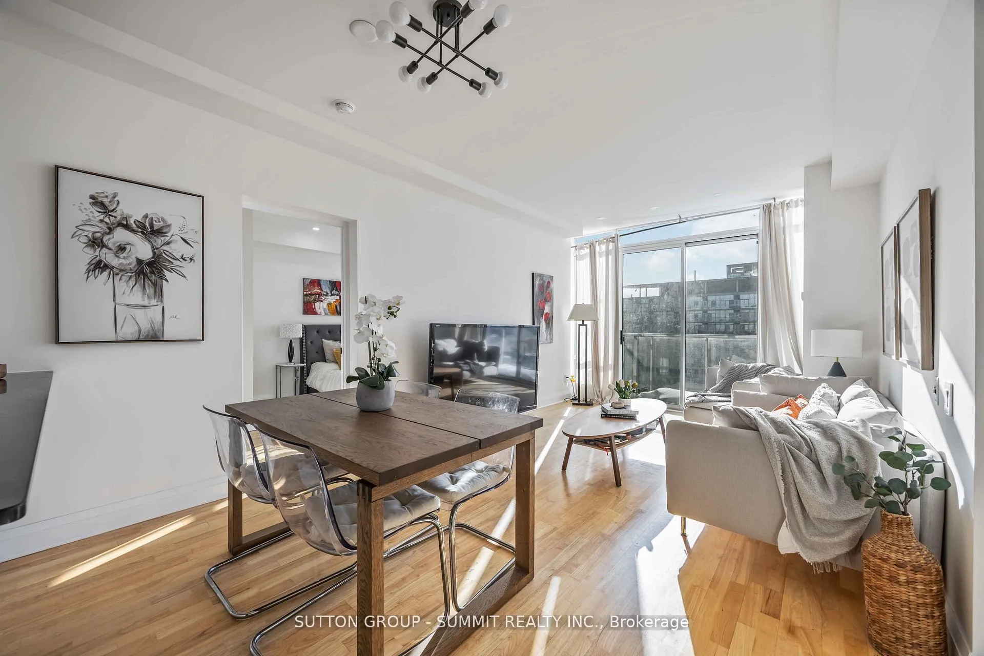 Photo 9 of Unit PH01, 15 Windermere Avenue, Toronto, High Park-Swansea — HOMEH