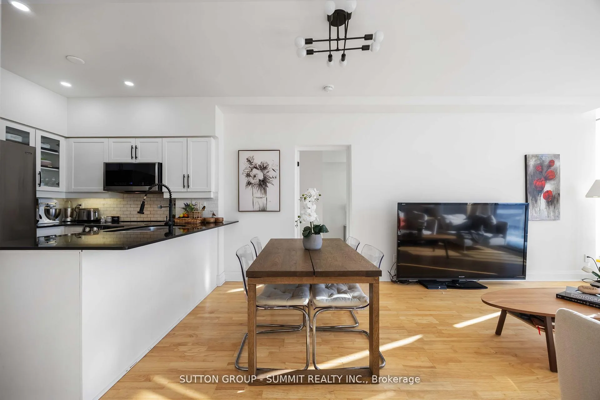 Photo 10 of Unit PH01, 15 Windermere Avenue, Toronto, High Park-Swansea — HOMEH