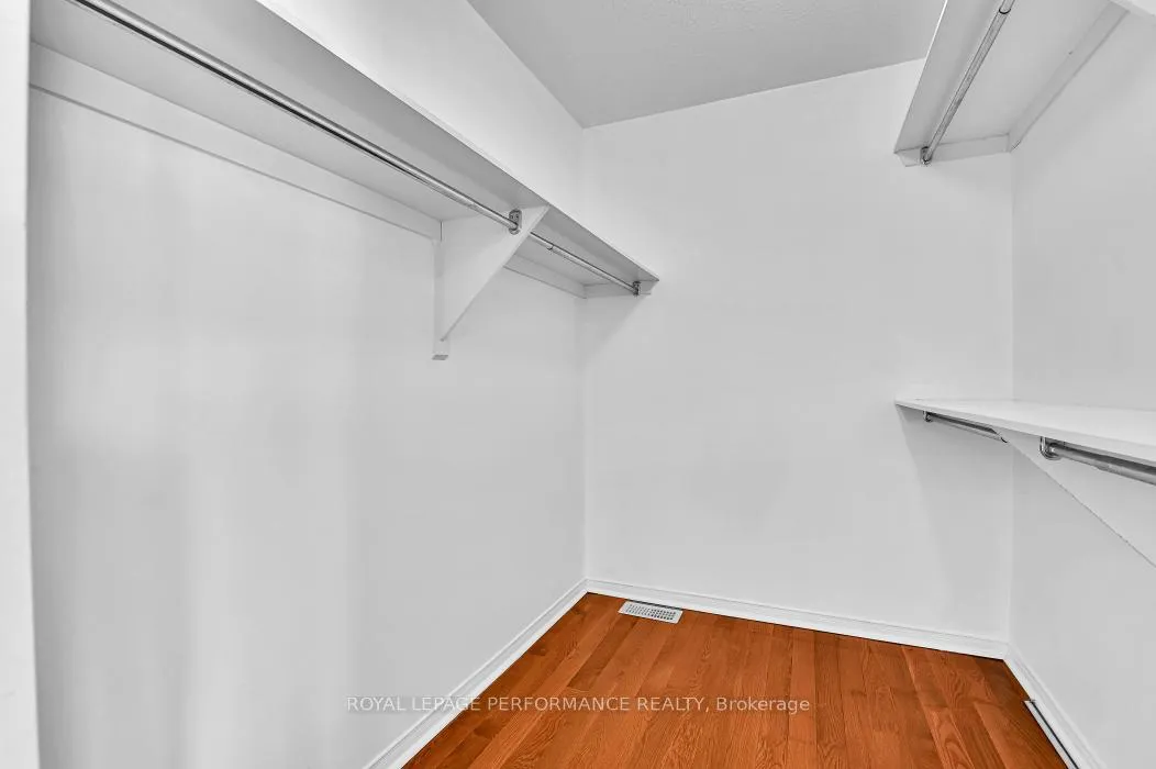 Photo 23 of 42 Jack Aaron Drive, Ottawa, Craig Henry/Woodvale — HOMEH