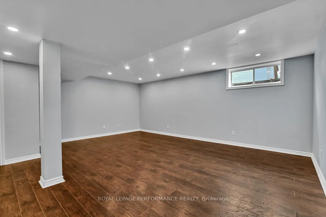 Photo 30 of 42 Jack Aaron Drive, Ottawa, Craig Henry/Woodvale — HOMEH