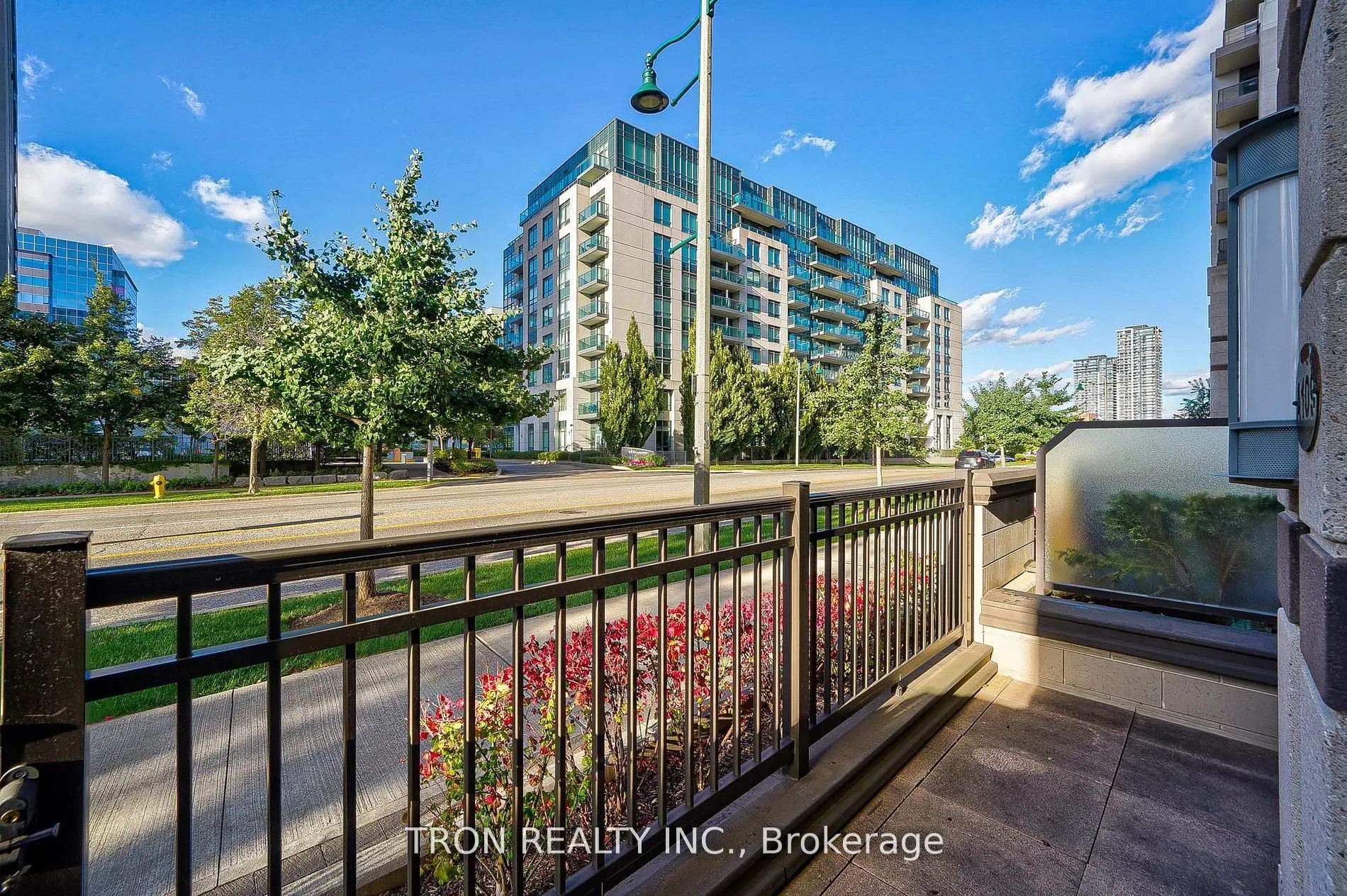 Photo 11 of Unit 109, 89 South Town Centre Boulevard, Markham, Unionville — HOMEH