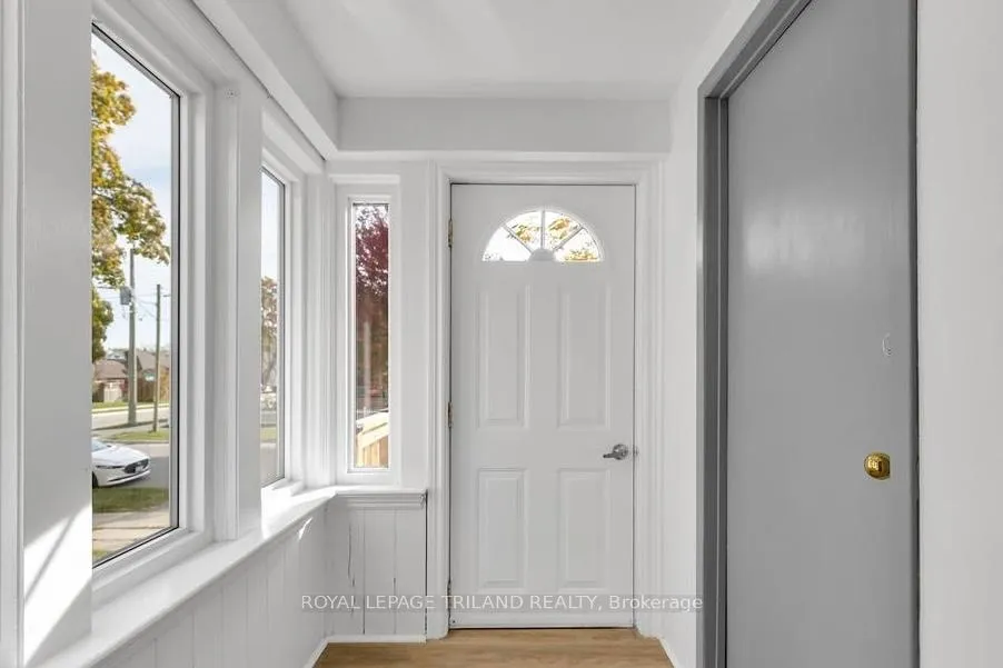 Photo 12 of Unit Upper, 96 Forest Avenue, St. Thomas — HOMEH