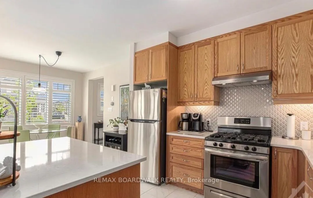 Photo 8 of 741 Derreen Avenue, Ottawa, Stittsville (North) — HOMEH