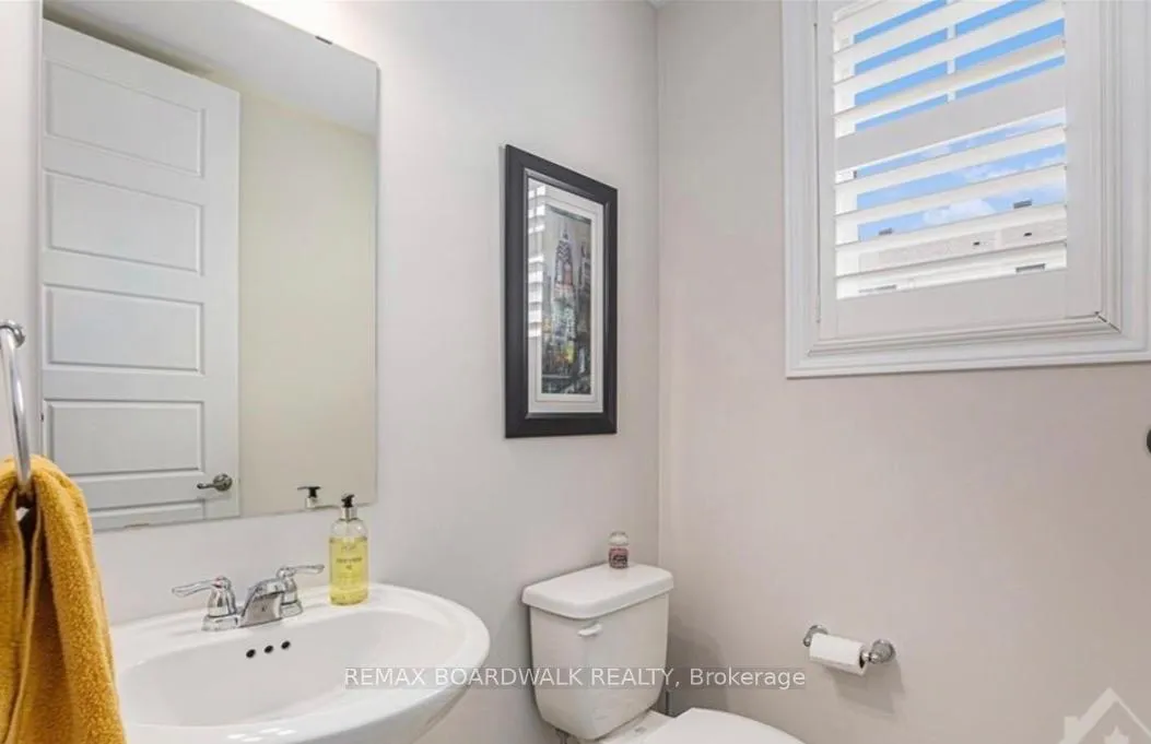 Photo 10 of 741 Derreen Avenue, Ottawa, Stittsville (North) — HOMEH