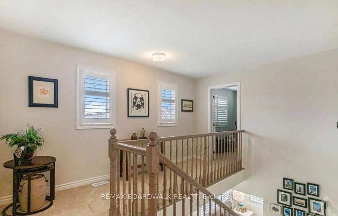 Photo 11 of 741 Derreen Avenue, Ottawa, Stittsville (North) — HOMEH