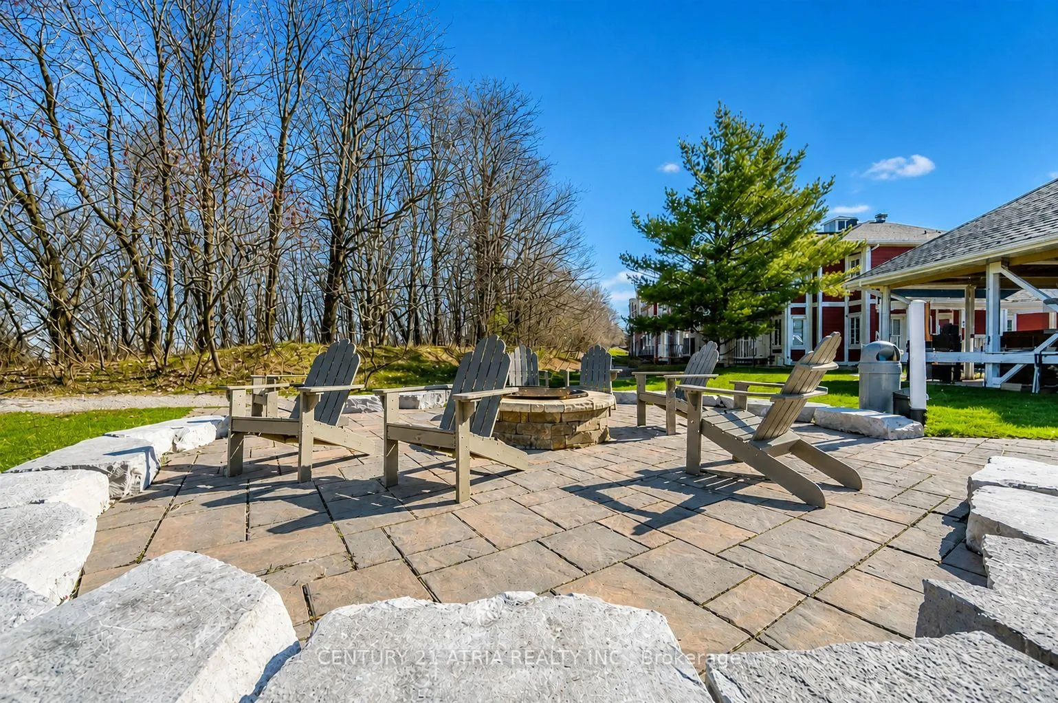 Photo 12 of Unit 2074, 90 Highland Drive, Oro-Medonte, Rural Oro-Medonte — HOMEH