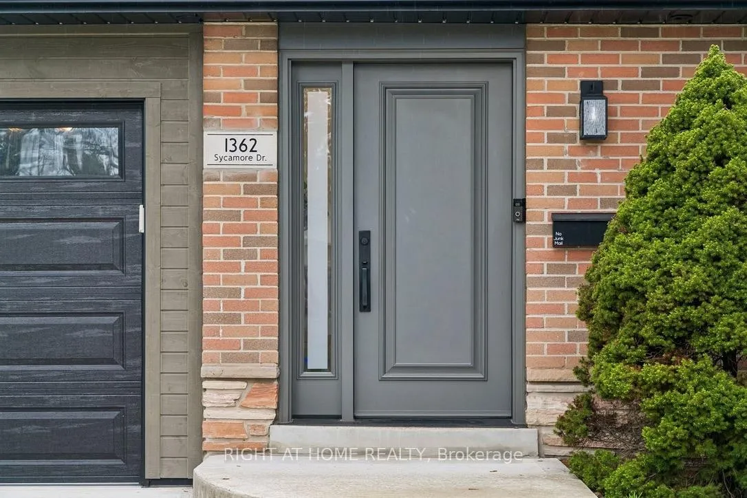 Photo 5 of 1362 Sycamore Drive, Burlington, Palmer — HOMEH