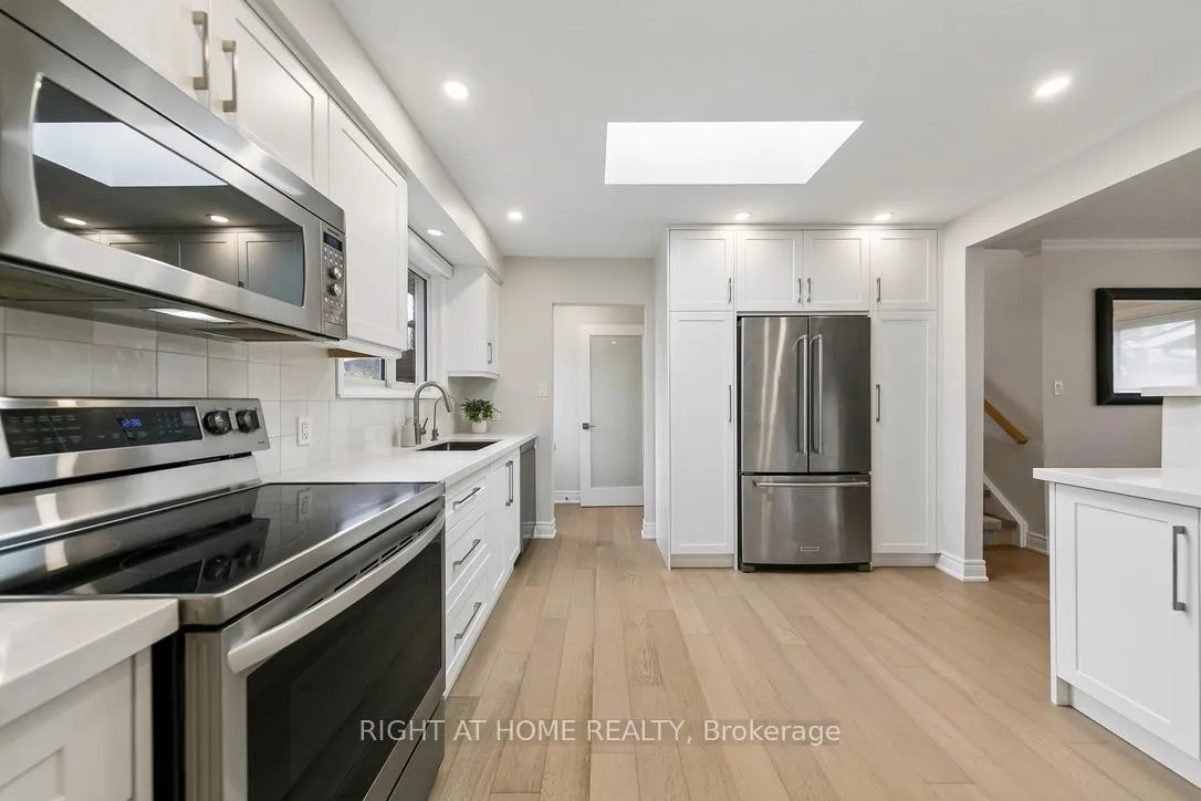 Photo 17 of 1362 Sycamore Drive, Burlington, Palmer — HOMEH