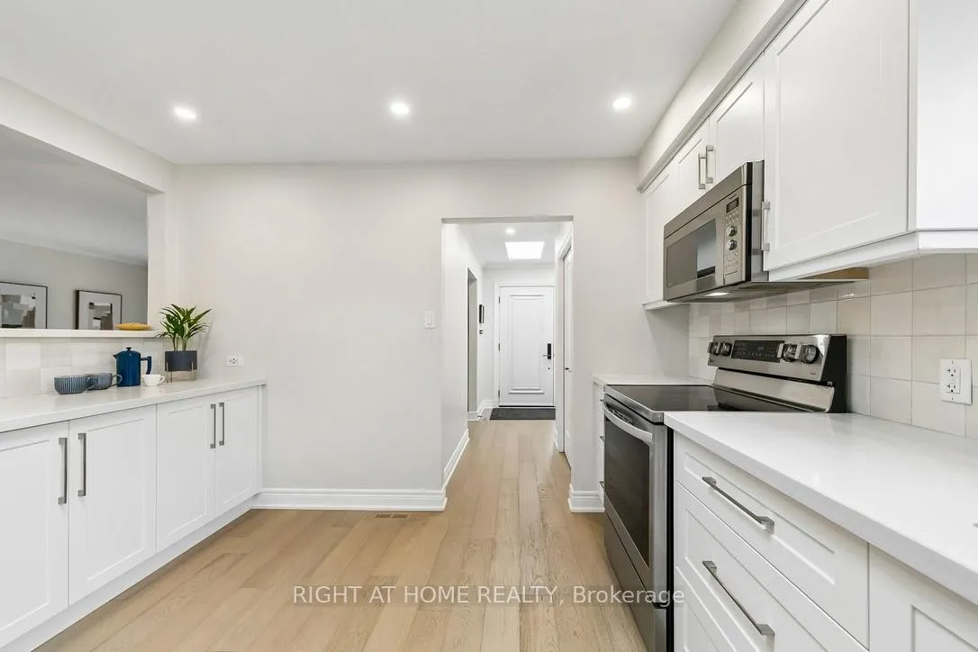 Photo 19 of 1362 Sycamore Drive, Burlington, Palmer — HOMEH