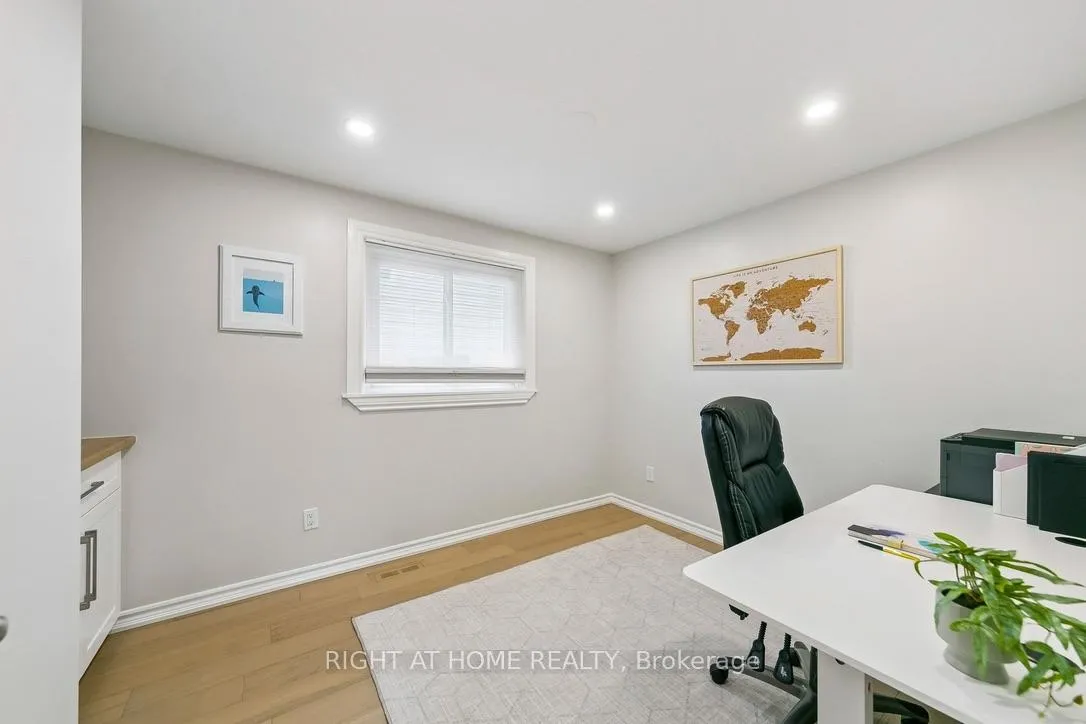 Photo 26 of 1362 Sycamore Drive, Burlington, Palmer — HOMEH