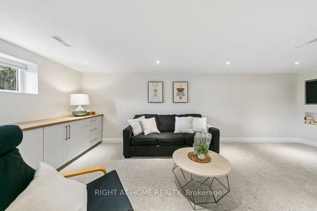 Photo 29 of 1362 Sycamore Drive, Burlington, Palmer — HOMEH