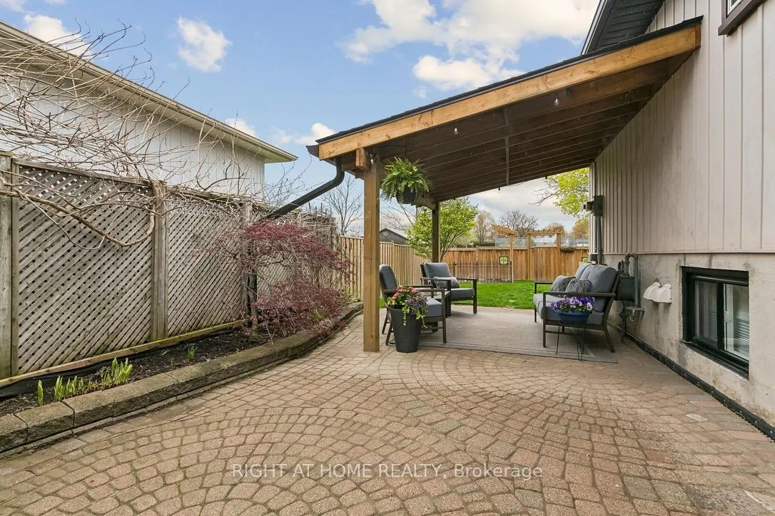 Photo 39 of 1362 Sycamore Drive, Burlington, Palmer — HOMEH
