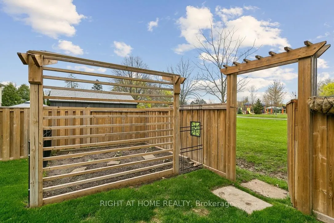 Photo 42 of 1362 Sycamore Drive, Burlington, Palmer — HOMEH