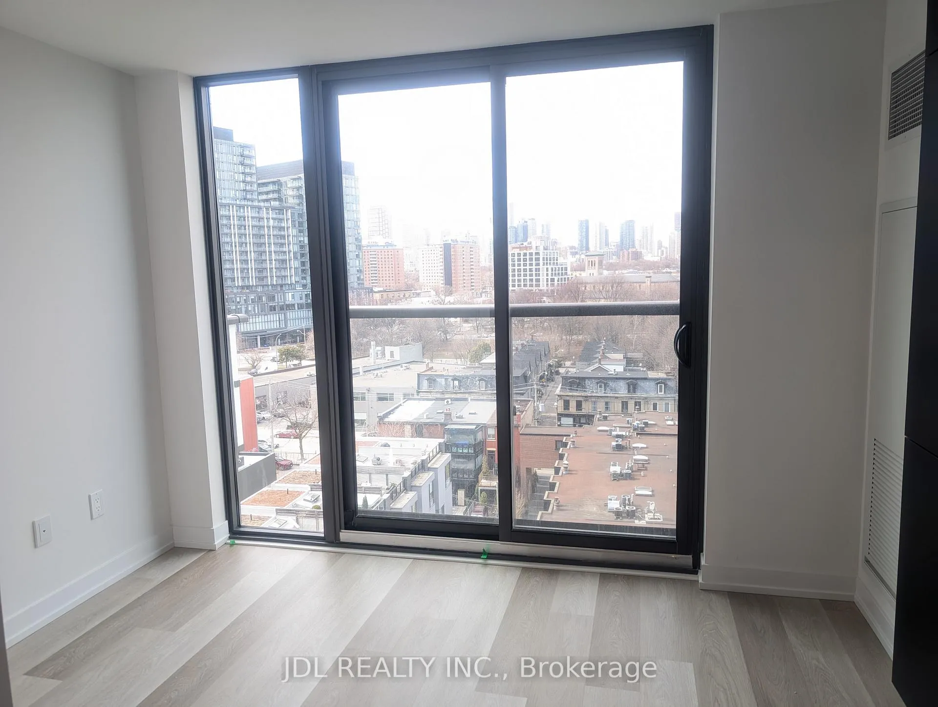 Photo 2 of Unit 924, 28 Eastern Avenue, Toronto, Moss Park — HOMEH
