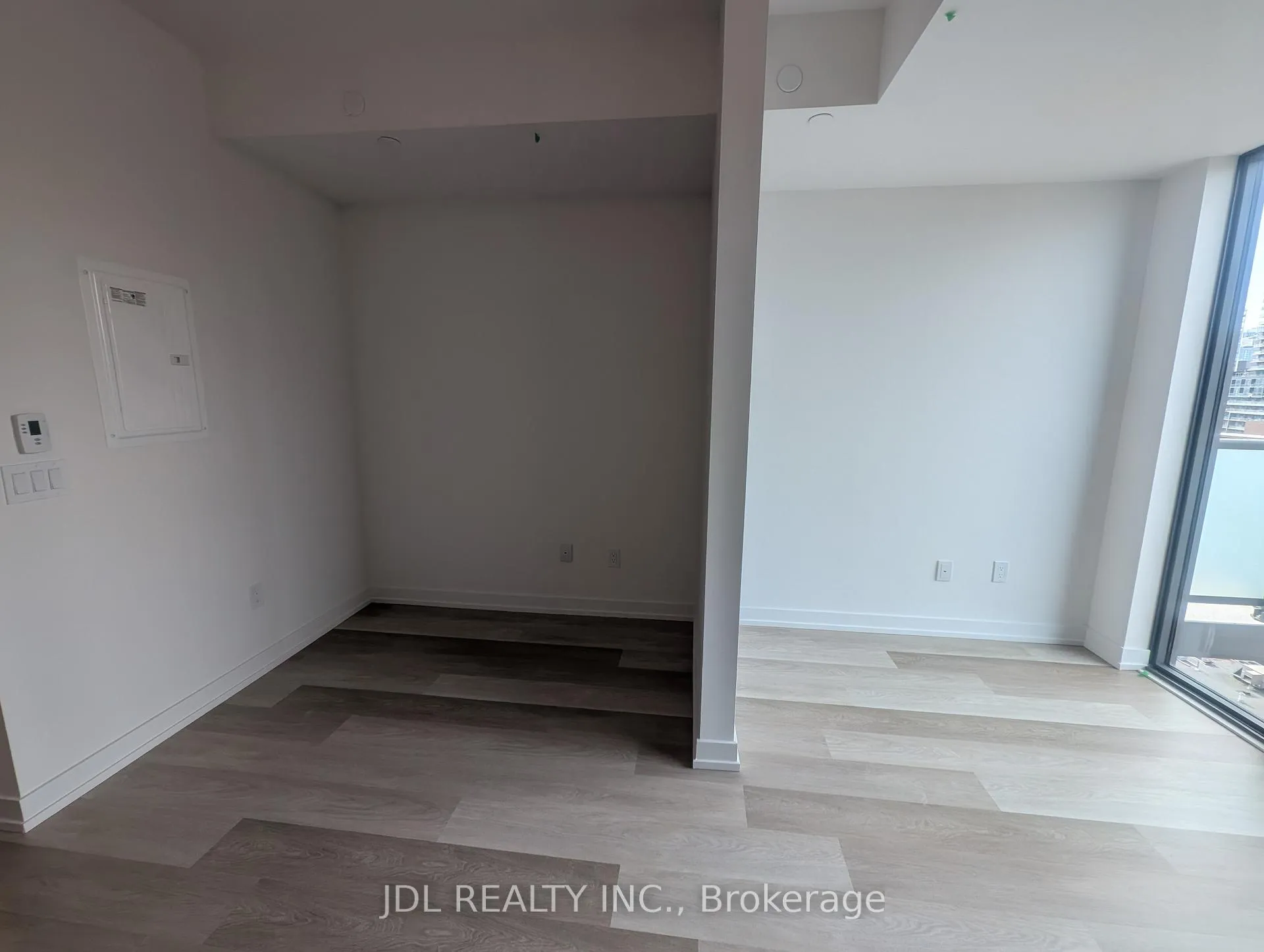 Photo 4 of Unit 924, 28 Eastern Avenue, Toronto, Moss Park — HOMEH
