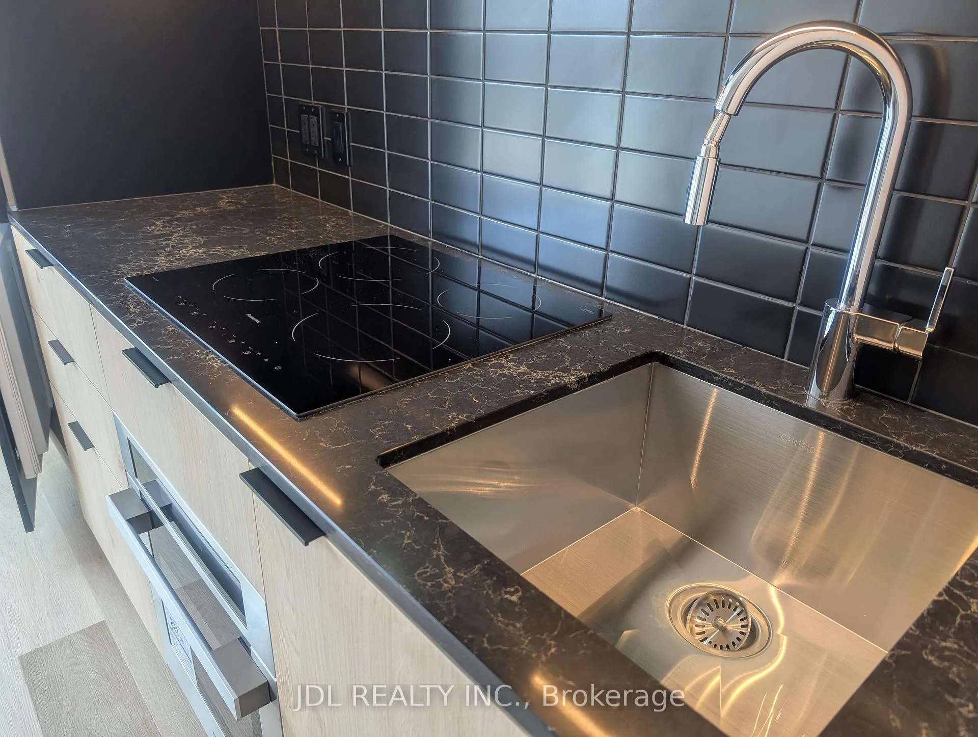 Photo 10 of Unit 924, 28 Eastern Avenue, Toronto, Moss Park — HOMEH