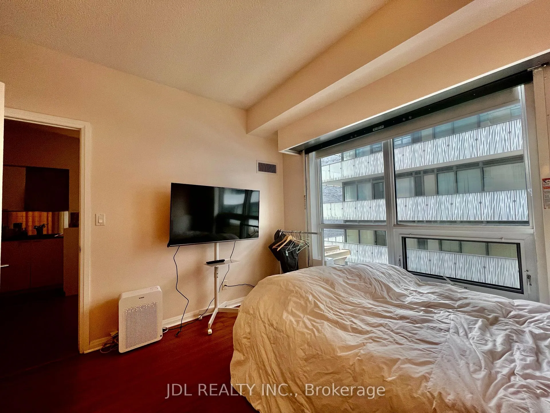 Photo 6 of Unit 915, 35 Hayden Street, Toronto, Church-Yonge Corridor — HOMEH