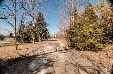 Photo 2 of 7180 17th Side Road, King, Rural King — HOMEH