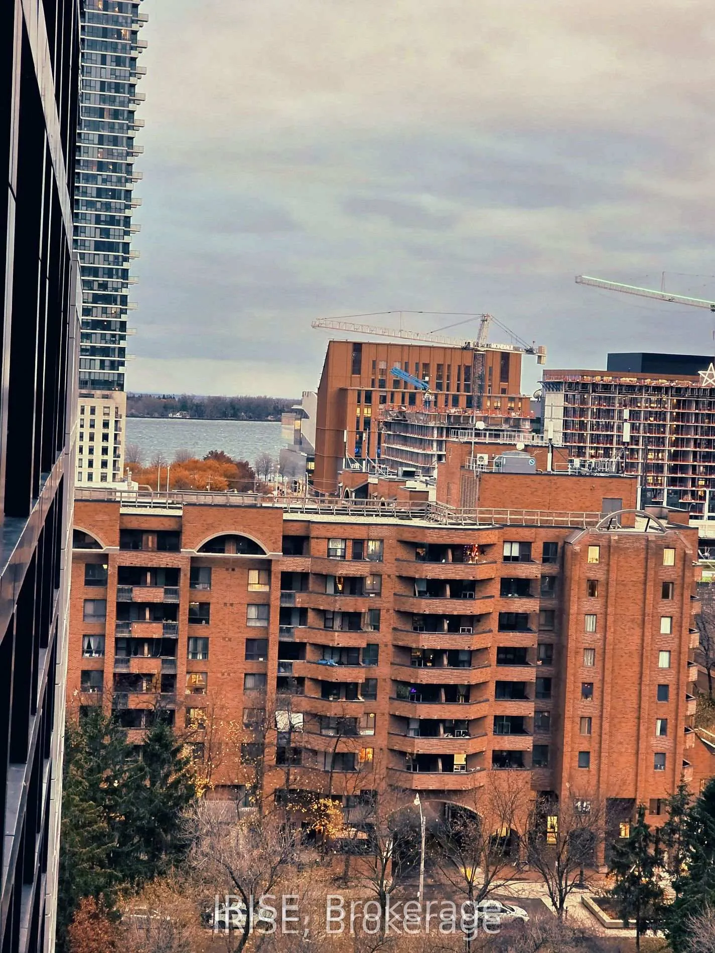 Photo 3 of Unit 1034, 70 Princess Street, Toronto, Waterfront Communities — HOMEH