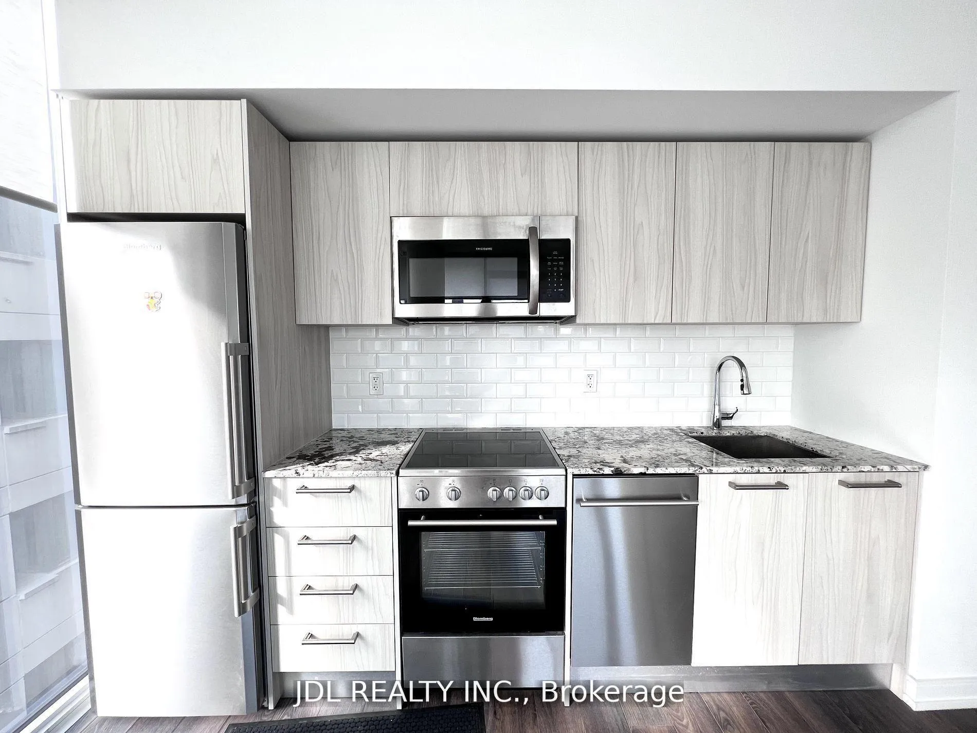 Photo 6 of Unit 2102, 28 Wellesley Street E, Toronto, Church-Yonge Corridor — HOMEH